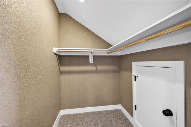 105 S Court ST, Windsor, VA 23487