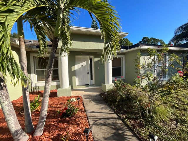 1931 SW Fears Avenue, Port St Lucie, FL 34953