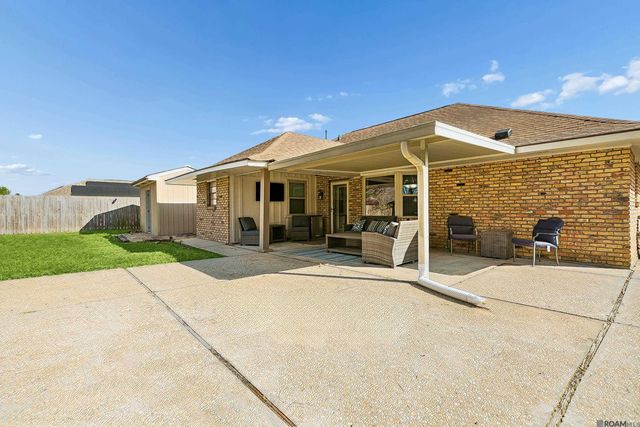 11025 Cedar Bend Ave, Baton Rouge, LA 70814