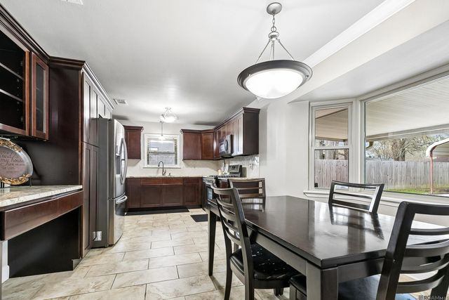 11025 Cedar Bend Ave, Baton Rouge, LA 70814