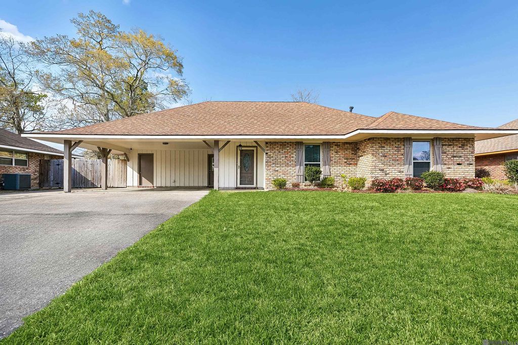 11025 Cedar Bend Ave, Baton Rouge, LA 70814