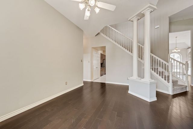 1013 Stone Gate Drive, Irving, TX 75063