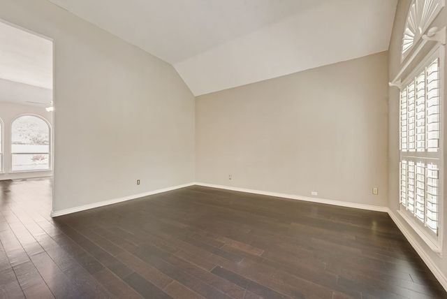 1013 Stone Gate Drive, Irving, TX 75063