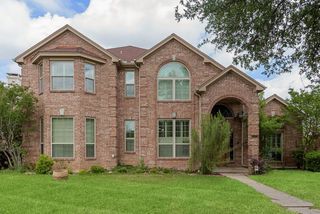 1013 Stone Gate Drive, Irving, TX 75063