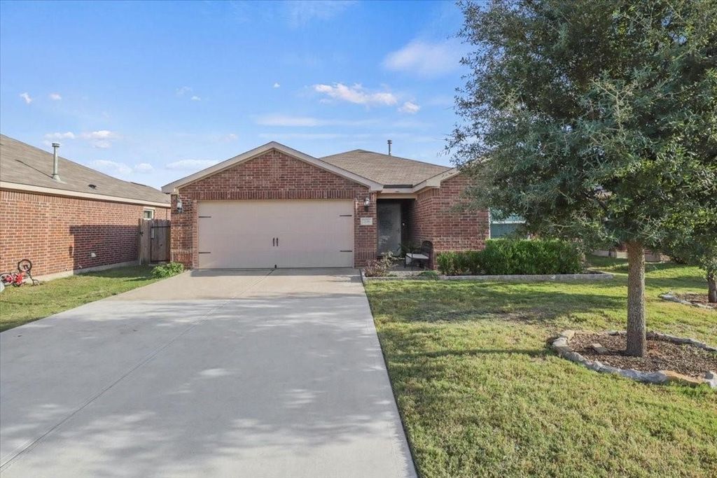 2116 Foxglove Court, Forney, TX 75126