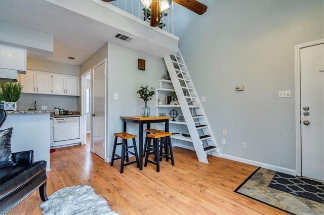 701 Nelray BLVD 14, Austin, TX 78751