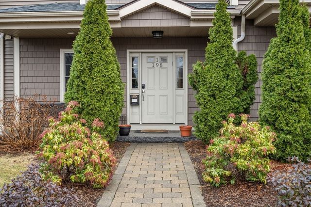 198 Lowell St 1, Waltham, MA 02453