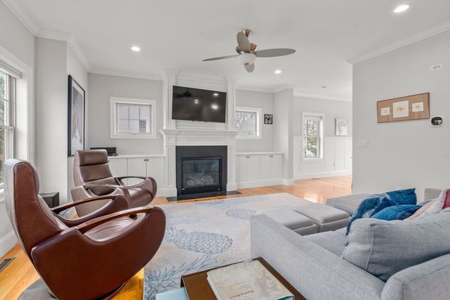 198 Lowell St 1, Waltham, MA 02453