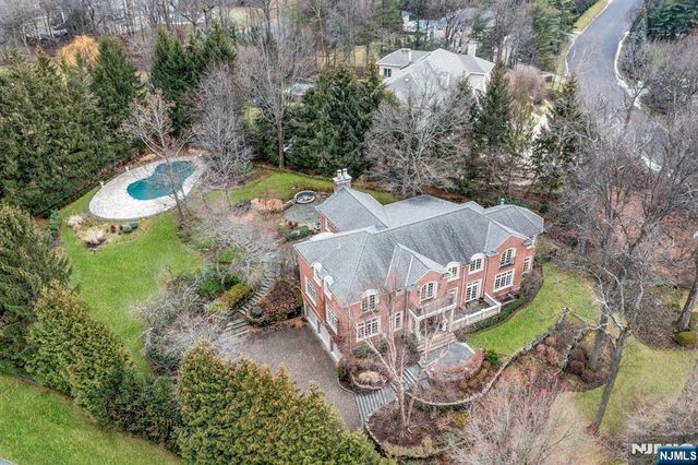 125 Jackson Drive, Cresskill, NJ 07626