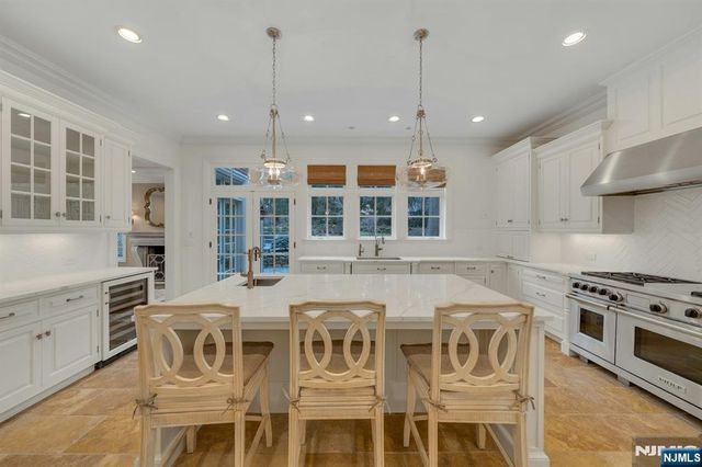 125 Jackson Drive, Cresskill, NJ 07626