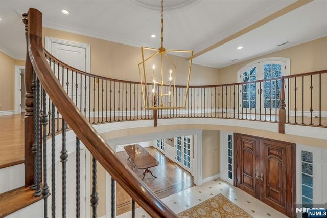 125 Jackson Drive, Cresskill, NJ 07626