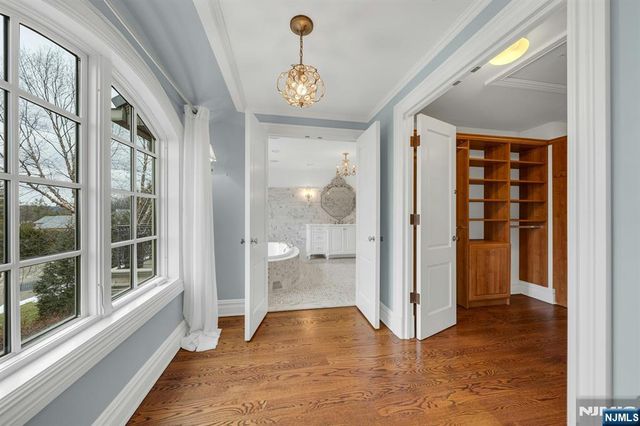 125 Jackson Drive, Cresskill, NJ 07626