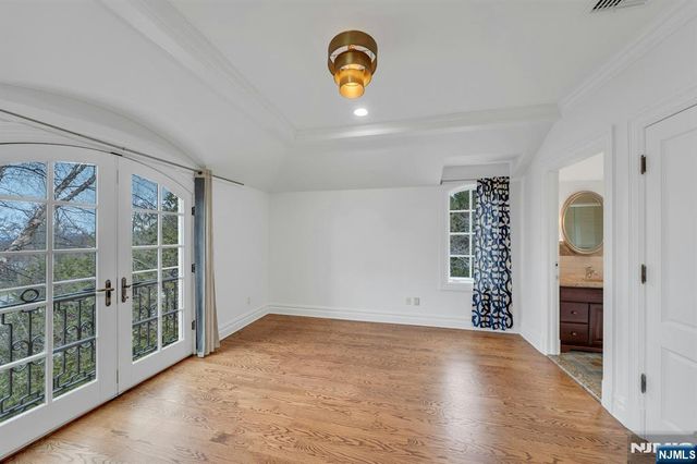 125 Jackson Drive, Cresskill, NJ 07626