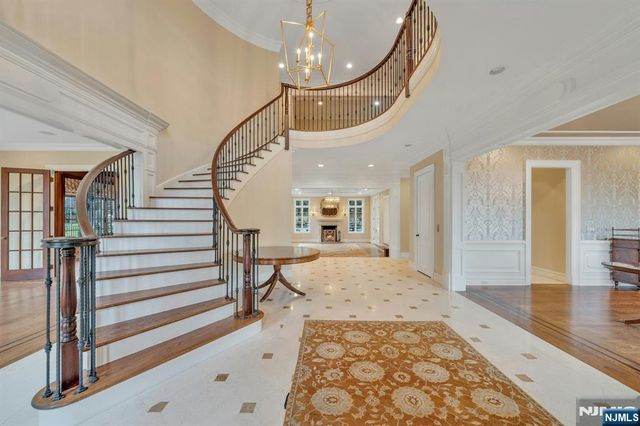 125 Jackson Drive, Cresskill, NJ 07626