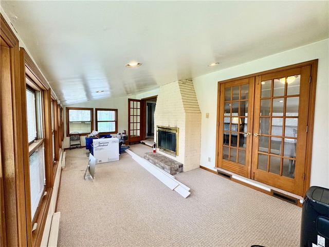 148 McClain Rd, Chippewa Twp, PA 15010
