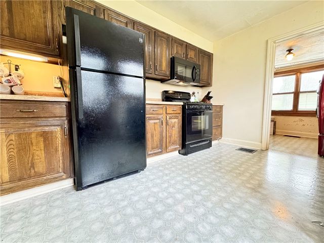 148 McClain Rd, Chippewa Twp, PA 15010
