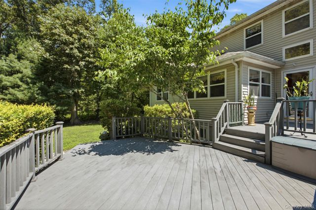 104 Lincoln Boulevard, Hauppauge, NY 11788
