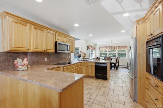 104 Lincoln Boulevard, Hauppauge, NY 11788