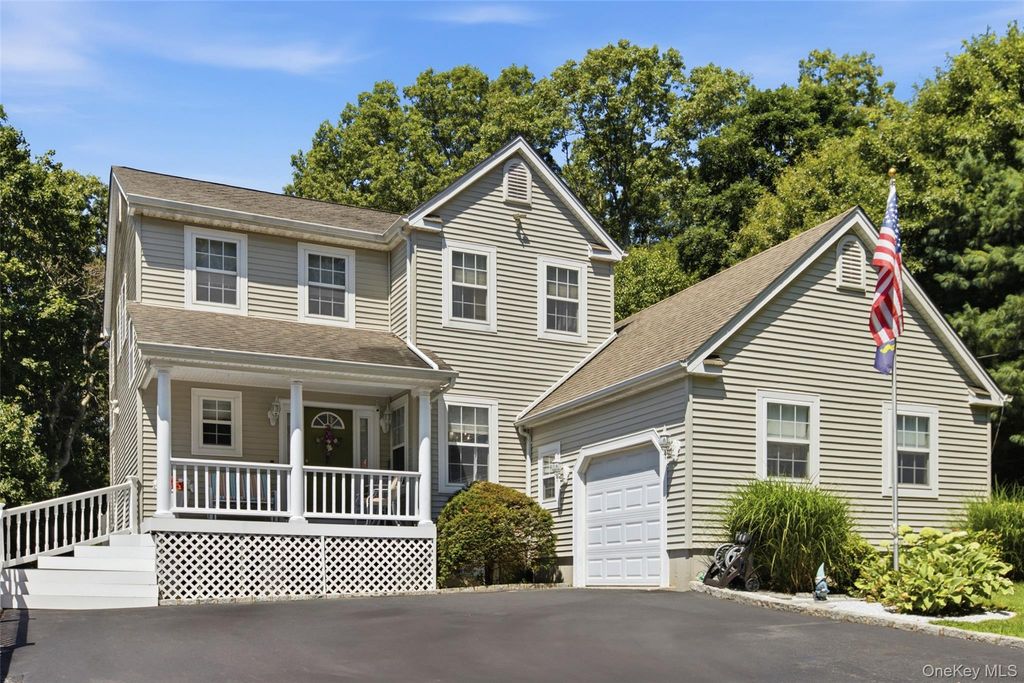 104 Lincoln Boulevard, Hauppauge, NY 11788