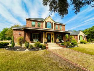 300 Copper LN, Leander, TX 78641