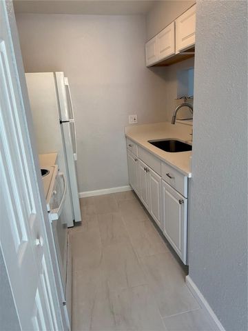 3001 58TH AVENUE S 613, St Petersburg, FL 33712