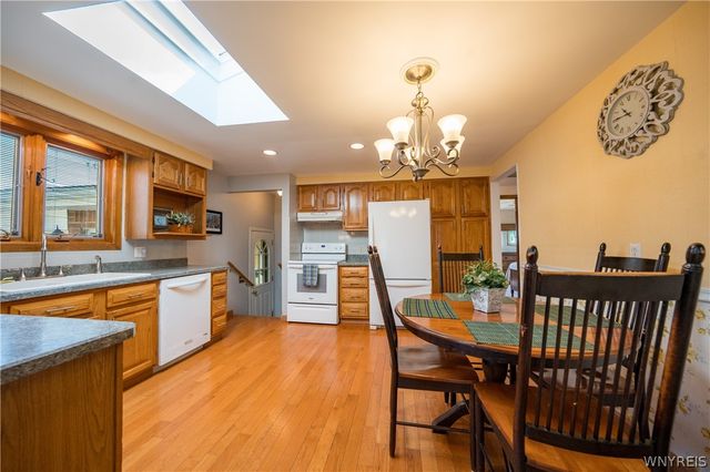 71 Lou Ann Drive, Cheektowaga, NY 14043