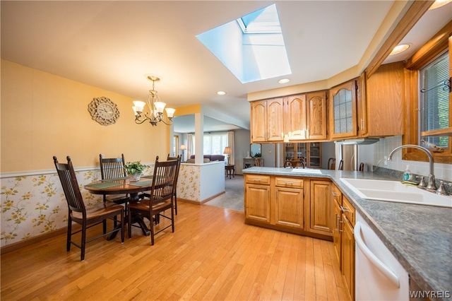 71 Lou Ann Drive, Cheektowaga, NY 14043