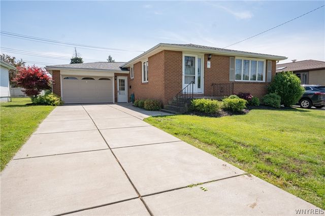 71 Lou Ann Drive, Cheektowaga, NY 14043