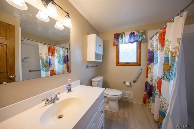 71 Lou Ann Drive, Cheektowaga, NY 14043