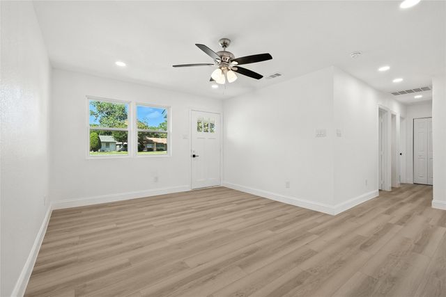 1924 Dunning Street, Irving, TX 75061