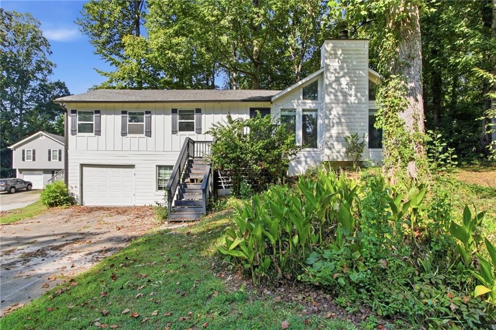 1362 Natchez Trace SW, Marietta, GA 30008