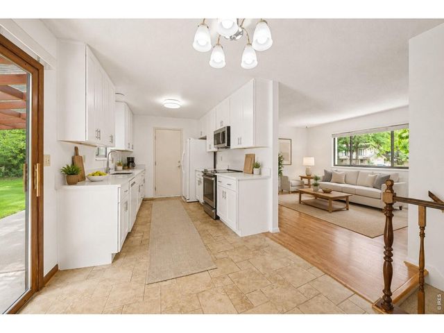 3231 Meadowlark Ave, Fort Collins, CO 80526