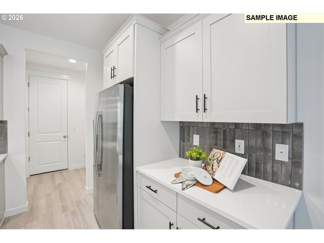 1235 W SPARROW Ave, La Center, WA 98629