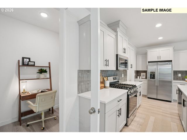 1235 W SPARROW Ave, La Center, WA 98629