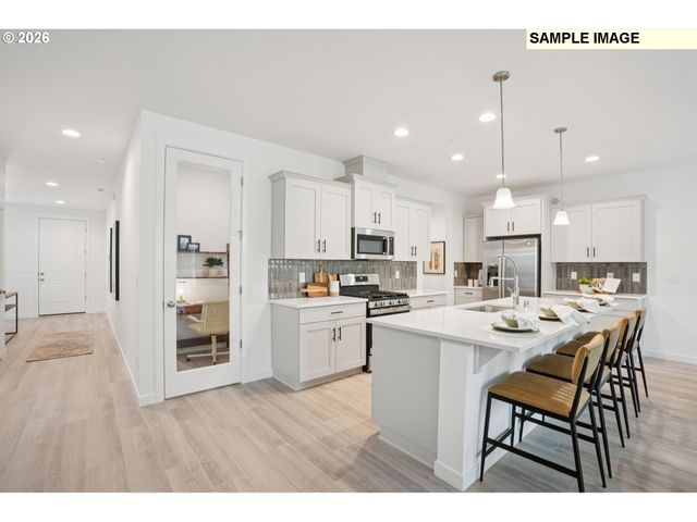 1235 W SPARROW Ave, La Center, WA 98629