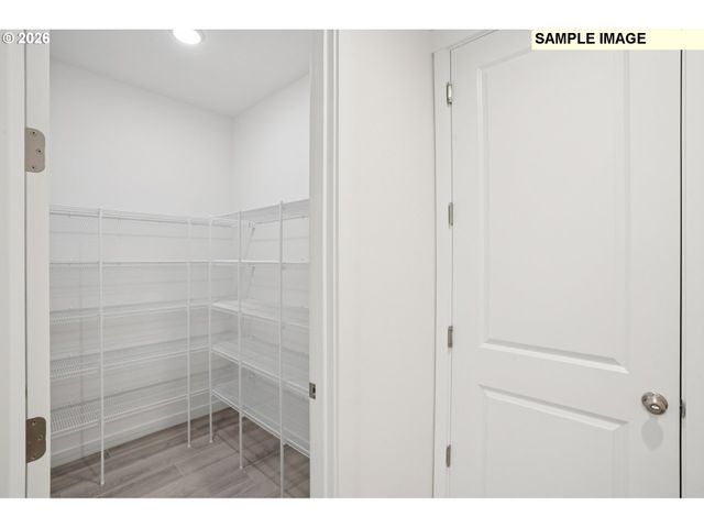 1235 W SPARROW Ave, La Center, WA 98629