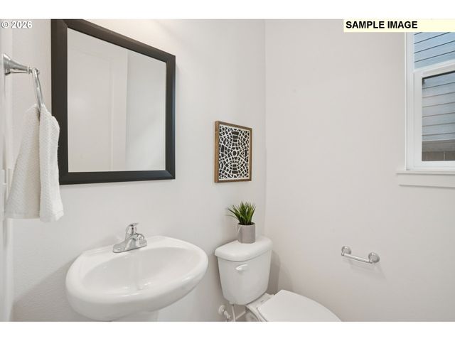 1235 W SPARROW Ave, La Center, WA 98629