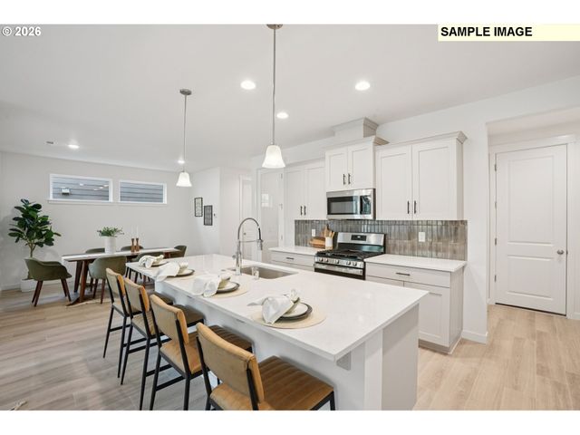 1235 W SPARROW Ave, La Center, WA 98629