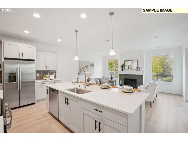 1235 W SPARROW Ave, La Center, WA 98629