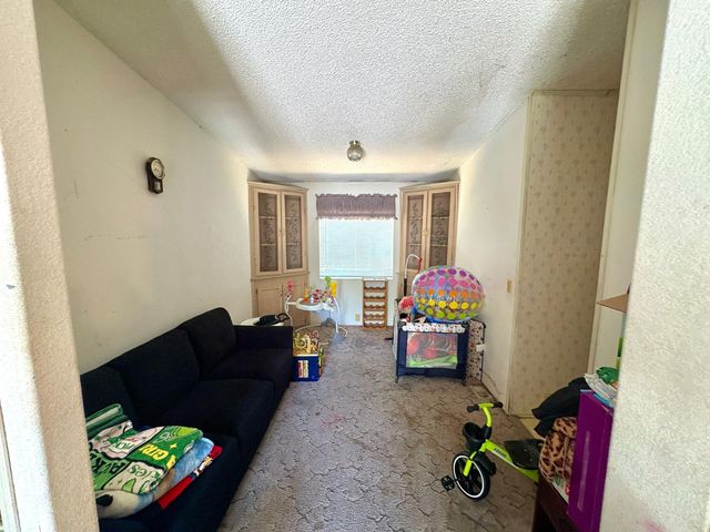 1547 S Adelbert Ave, Stockton, CA 95215