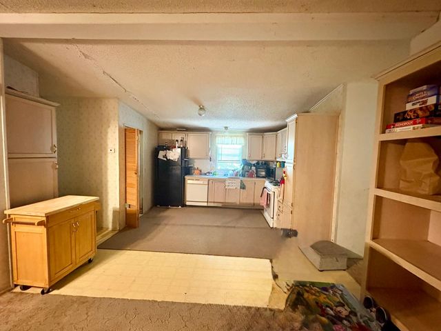 1547 S Adelbert Ave, Stockton, CA 95215