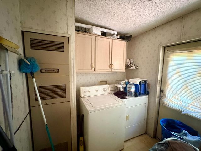 1547 S Adelbert Ave, Stockton, CA 95215