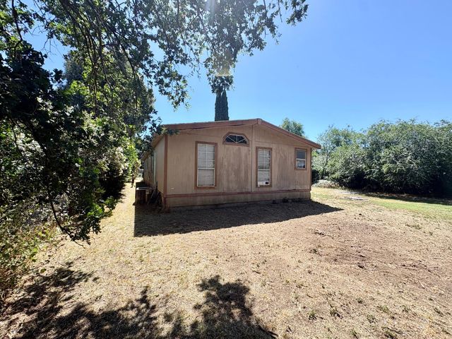 1547 S Adelbert Ave, Stockton, CA 95215
