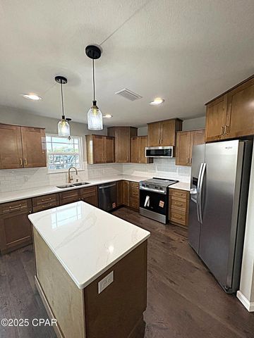 4906 Blue Sky Way, Marianna, FL 32446