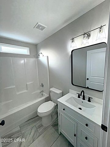 4906 Blue Sky Way, Marianna, FL 32446