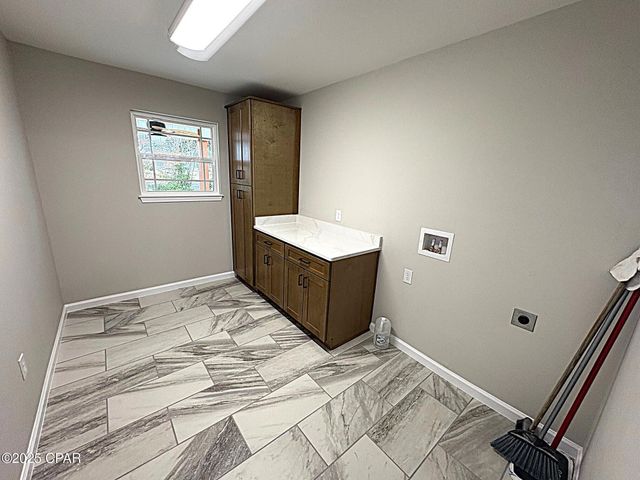 4906 Blue Sky Way, Marianna, FL 32446