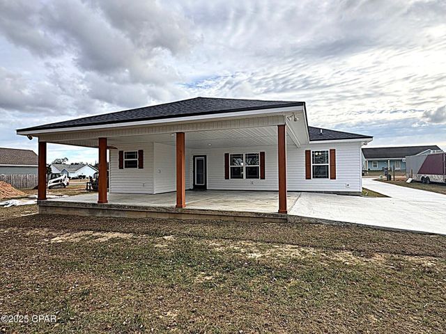 4906 Blue Sky Way, Marianna, FL 32446