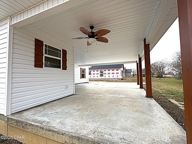 4906 Blue Sky Way, Marianna, FL 32446