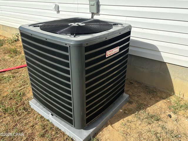 4906 Blue Sky Way, Marianna, FL 32446