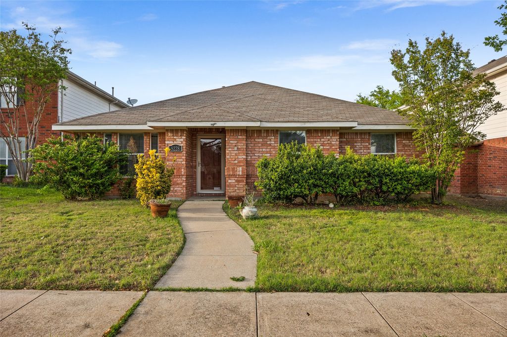 5228 Boxwood Lane, Mckinney, TX 75070